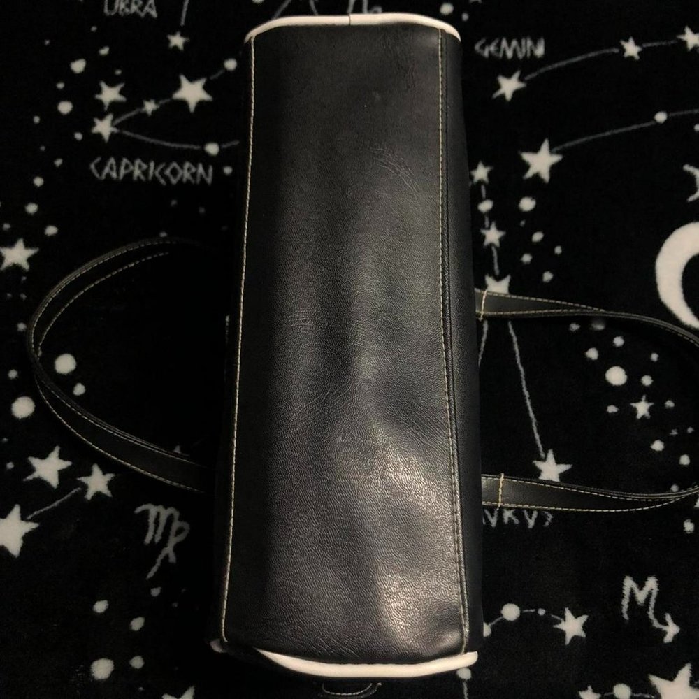 Y2K Playboy Bowler Bag - Picture 3 of 11